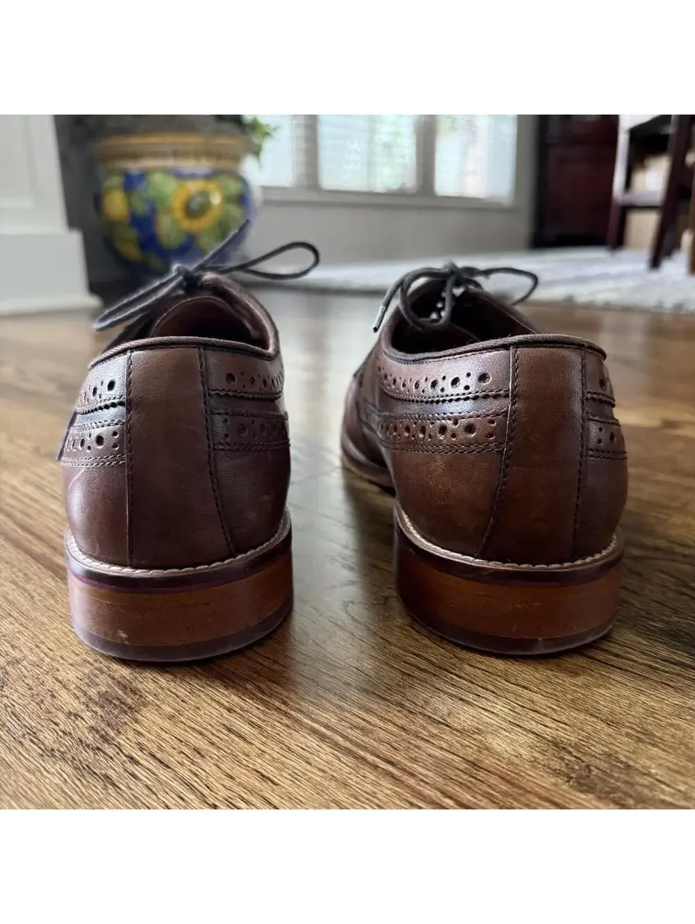 👞 Johnston & Murphy Brown Leather Wingtip Oxfords